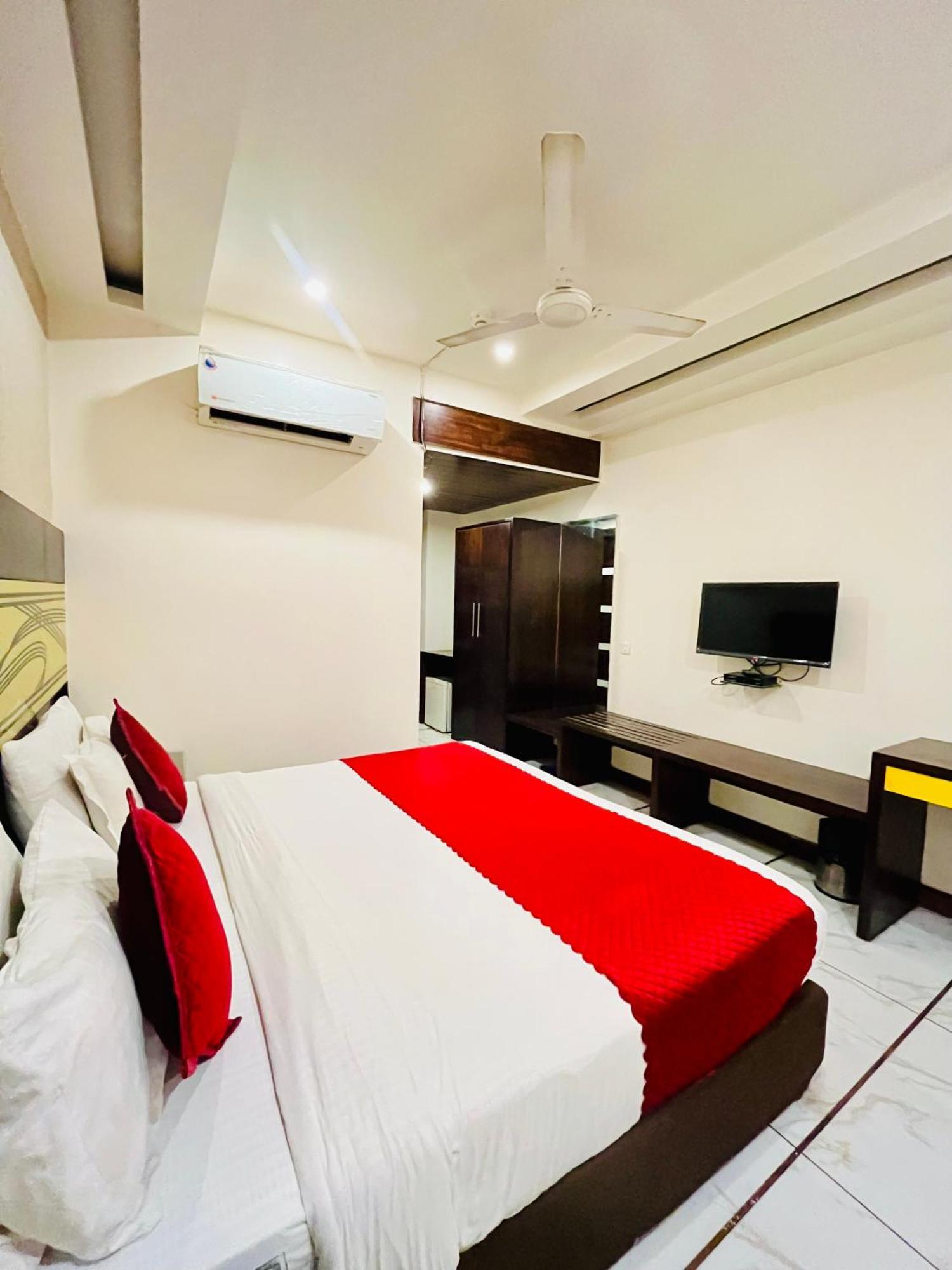 Frankstay -Le Unit By Worth Nueva Delhi Exterior foto